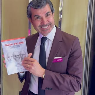 Many thanks @drluizavelar for your kind words of appreciation of our book ! @dr.rajatkandhari and my