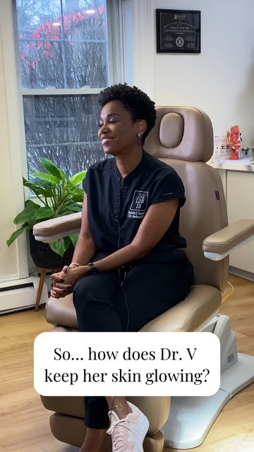 Glowing skin doesn’t happen by accident. ✨

Dr. @rashidavassellmd believes in practicing what she pr