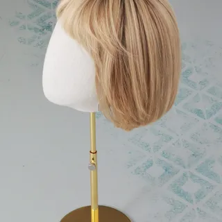 Neues Leben eingehaucht. Dem einem ausgeblichenen Blond haben wir wieder etwas tiefe zurück gegeben.