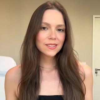 Pra você também era óbvio? 🤭

O nosso cabelo sempre dá sinais.
Mas as causas, e principalmente o tr