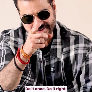 Sanjay Kapoor's Big Hair Reveal Starts Here!

Hair restoration is a choice and for Sanjay Kapoor, th