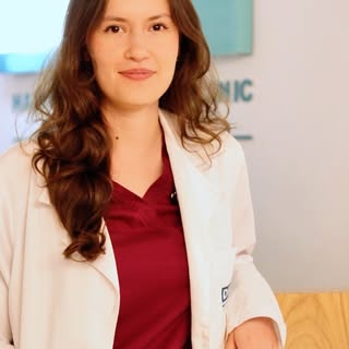 Las vitaminas💪 pueden ser importantes para la salud del cabello🤔 Especialmente cuando existe una d
