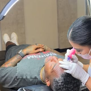 Filling in the gaps with Nano Hairstrokes! #menbrows #nanobrows #arizona #eyebrows #hairloss