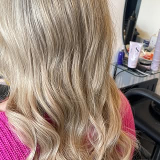 Only 50 bonds here to achieve this thicker and fuller look. #castlebarhairsalon #castlebar #mayo #sh