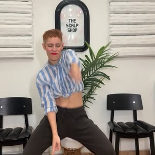 I think @dangerkat needs to do this with @danielamontero1018 what you think? 🤔 #nyc #harlem #dancer