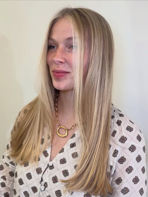A little brightness, a lot of dimension 🤍
#colliervilletnblondes #oribeobsessed #richardandco901