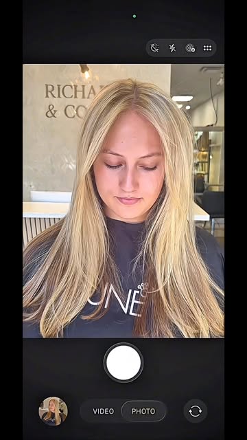 OOOP …. she blonde⭐️