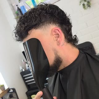 Who doesn't love a curly mullet? 

#hairsystem