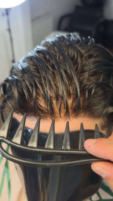 Hair systems are pretty dang good 

#barber #ukhairsystems