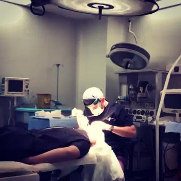 Dr.DEMIR-TURHAIR - Присаждане на Коса в Турция 
Безплатни консултации в София (Улица Казбек 57)
Мест