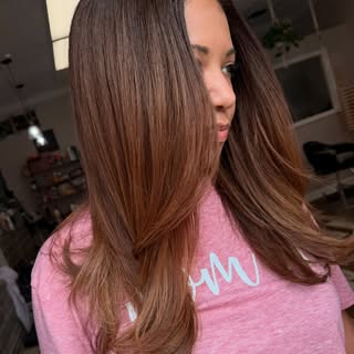 C A R A M E L  B R O N D E✨ 

Who ever said your hair can’t be healthy with color don’t know what th
