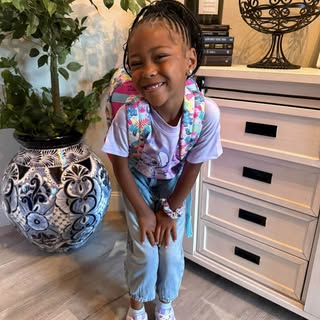 Ms. Zaria’s first day of 1st grade!!!!! 💕🥰🌺😊🎉🙌🏾👏🏽