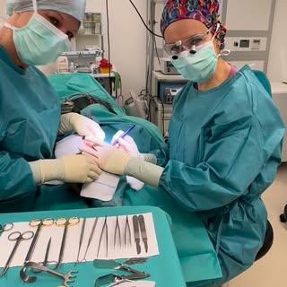 Wir wünschen allen ein schönes Wochenende 💖
.
#happyweekend #aesthetic #plasticsurgery #lovemyteam 