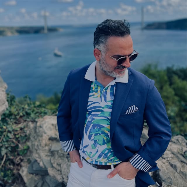 Gerçekte neyin fakiriysek onun zenginiymiş gibi davranırız, çünkü taşımaya gücümüzün yetmediği her ş