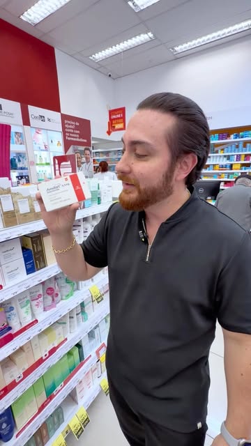 Uma boa recomendação para ter um bom cuidado antes do transplante capilar é do Dr Vlassios, ele sim 