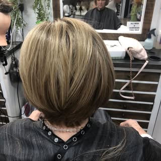 We can cut, color and highlight both synthetic and human hair wigs. In addition, we carry a full lin