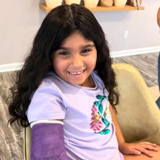 Alopecia doesn’t just affect adults it affects children too. 💜

Hair loss can happen at any age, an