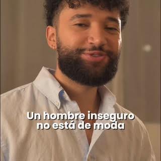 Hace dos años, Nicolás empezó a notar que su cabello se estaba cayendo en la parte frontal…
Hoy, des