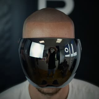 Grâce à la tricopigmentation, recréez visuellement une densité capillaire et un effet crâne rasé nat