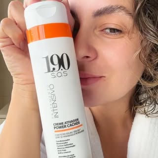 Chega de frizz e ressecamento! 💥 A Power Cachos é a queridinha de quem busca definição, hidratação 