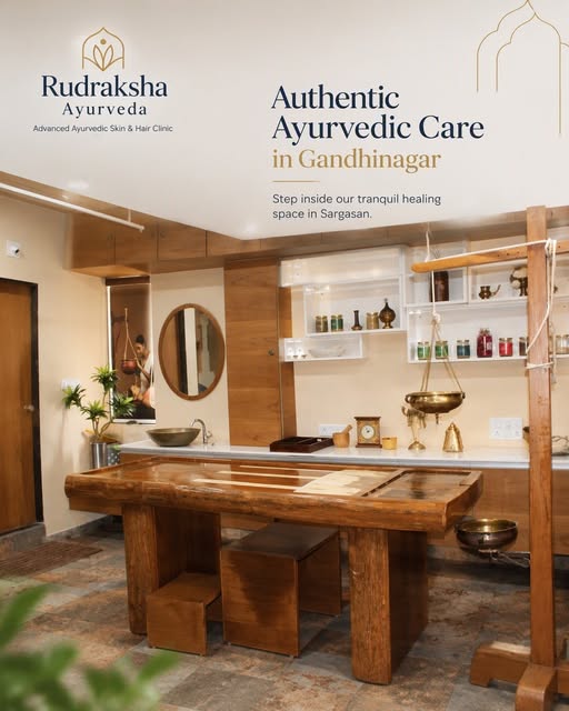Step inside our tranquil healing space in Sargasan.

Step inside Rudraksha Ayurveda in Sargasan. Fro