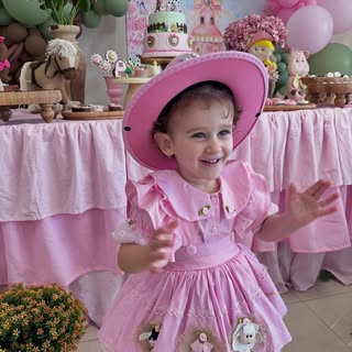 2 aninhos da nossa boiadeirinha linda🤠
Te amamos mais que tudo filha🩷
 Que sua vida seja sempre ch