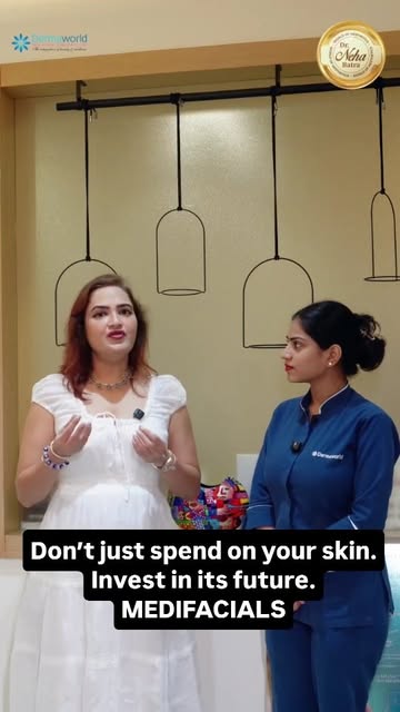 ✨ Medifacial vs Facial — What’s the Difference? ✨

A regular facial focuses on relaxation, but a Med