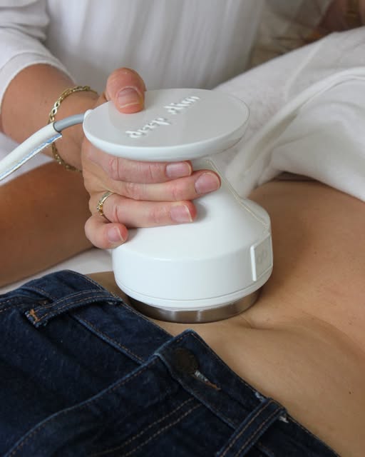 Mindre cellulite. Mere fasthed. Uden kirurgi.

Deep Slim® Body er en ikke-kirurgisk behandling til d