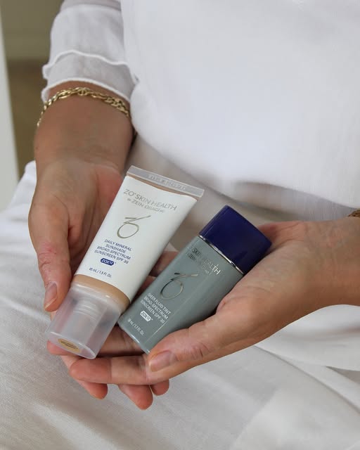 Din SPF kan mere end bare at beskytte mod solen ☀️

Hos Alfa Omega Klinikken er vi vilde med ZO Skin