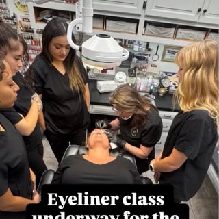 2 more weeks and these ladies will level up to #eyeliner #tattoo 🙌🏼💪 Big thanks to my beautiful m