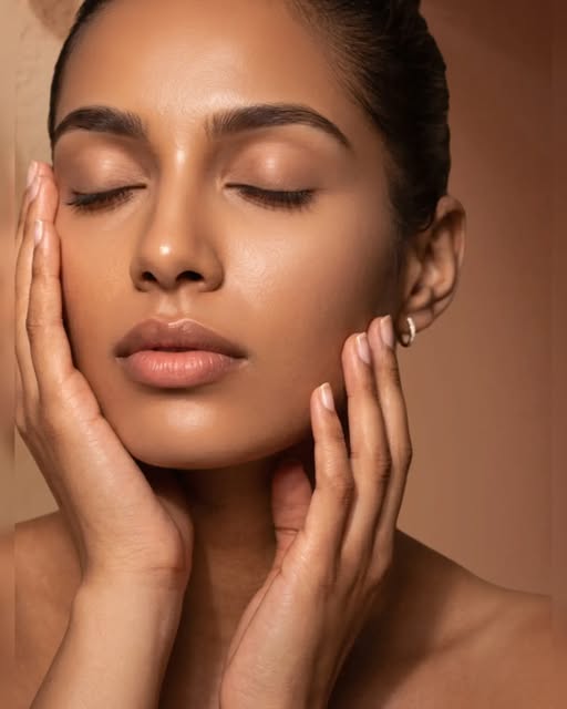 A little more glow, a lot more Thrissur! ✨

Bringing world-class skincare and Ayurvedic cosmetology 