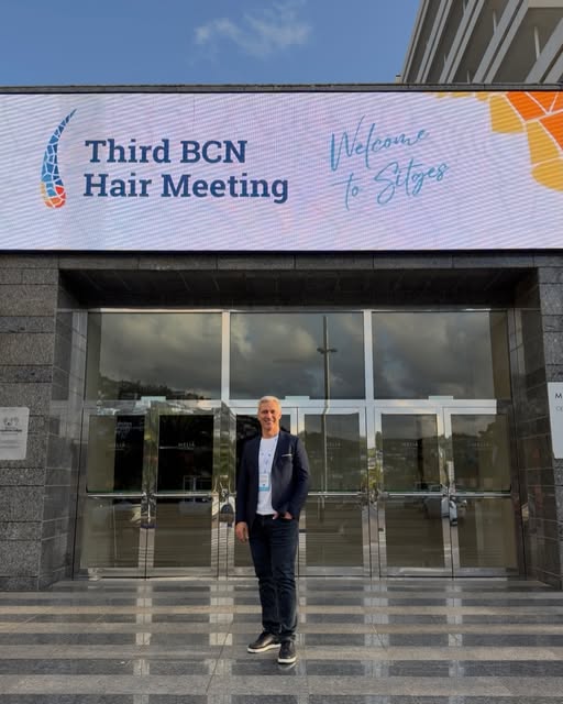 Barcelona Hair Meeting’de,dünyanın dört bir yanından gelen saç tedavileri alanındaki değerli dostlar