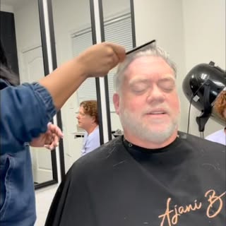 They won’t know....
But they’ll DEFINITELY NOTICE ✨
Nonsurgical Hair Replacement
Accepting medical i