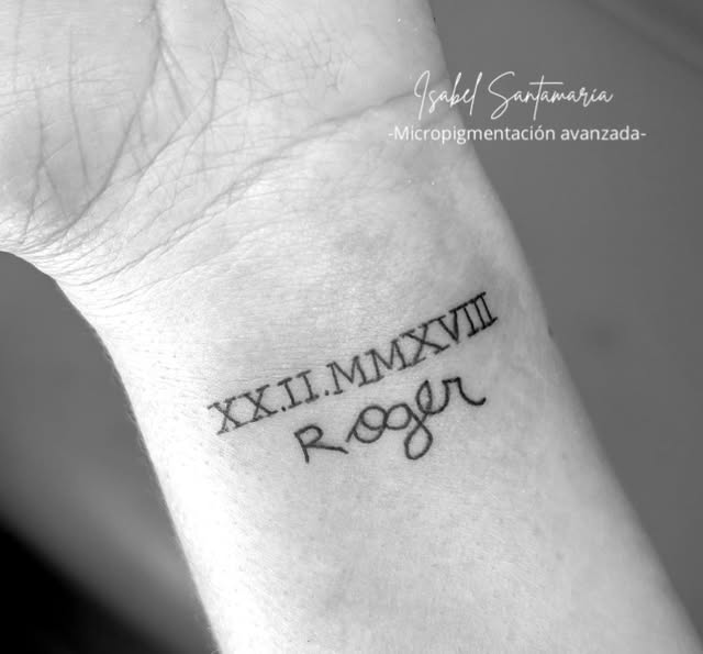 Hay recuerdos que una madre querría guardar para siempre.

La letra de su hijo.
La manera de escribi