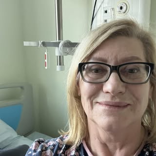 Znowu pobyt w 7 Szpitalu Marynarki Wojennej , w oczekiwaniu na zabieg . Mam nadzieję, że już ostatni