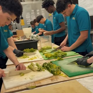Our Baking Students at Thomas Edison Career & Technical Academy had an incredible opportunity to giv