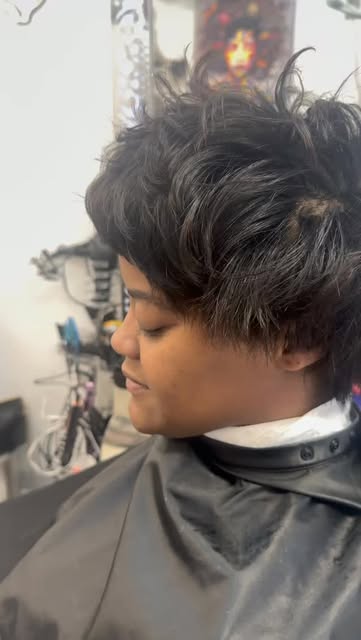 I just be me!! 42 yrs is when I started, thankful and grateful for all Gods Blessings!!! #pixiecut #