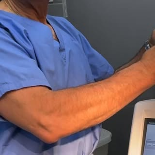 ➡️ FemiLift CO₂ 

✨ If you suffer from:
• Vaginal dryness • Vaginal laxity • Recurring infections • 