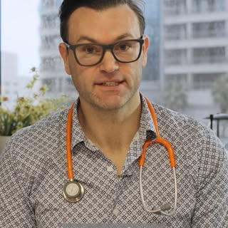 Meet Dr. Poewe—over 15,000 anesthetics performed, ensuring you're safe and pain-free.

📞 Call 074 5