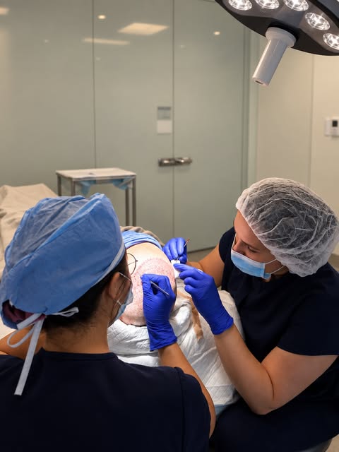 It’s all in the details. 

Hair transplantation requires precision at every stage—from graft prepara