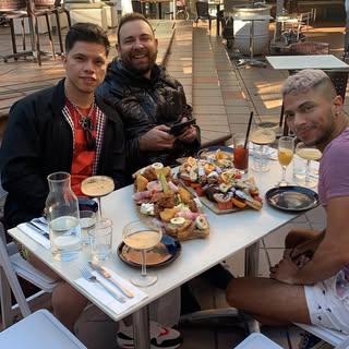 Bottomless Brunch with a bunch of bottoms @ulivetocafe