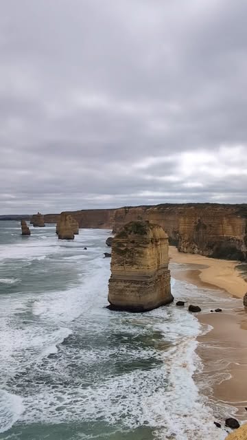 The 12 Apostles. Just magnificent and unforgettable!

#12apostles #australia #nature #melbourne #por