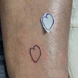 Got my first tattoo! It’s a signature heart doodle from my daughter Mæve (4) tattoo’d on my leg, she