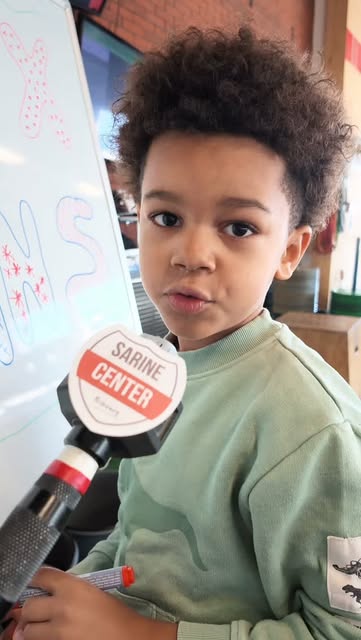 Sarine à travers les yeux d'un enfant 🥰🥰🥰. 

Parce que ce projet c'est aussi un de nos bébés.