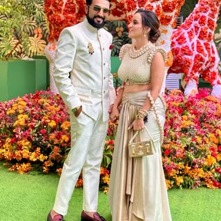 At Ambani’s grand reception at @jioworldconventioncentre 
outfit by @jiviva_ 
makeup by @rinkupatel.