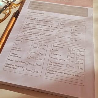 Anamnese: o primeiro passo da Avaliação Capilar 📝

Antes de tratar a queda, a oleosidade, a descama