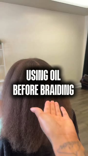 My name is Eboni … and i use oil on my clients hair before braiding .. and yours 🫣

Now clients… do