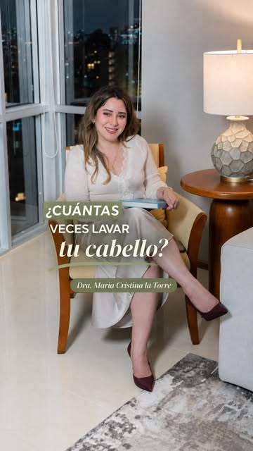 Gracias por sus preguntas a la @dra.macrislatorre sobre el lavado del cabello. ✨¿Cuántas veces debem
