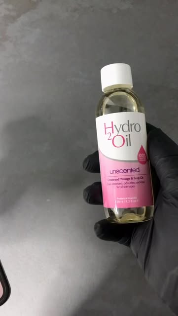 DRY SCALP! 
🚫🙈😳
Intense pre-care! 

Better results start with you. #scalpmicropigmentation #hairt