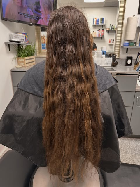 Swipe➡️ 
Daniel donated about 20 inches of his hair to @cwhl_org 🩷🩵 
He’s been growing his hair si